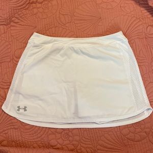Under armor golf skirt. All white with mesh siding.